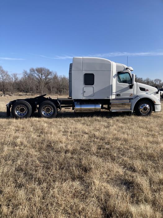 2022 Peterbilt 579-5