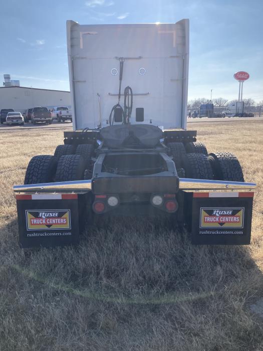 2022 Peterbilt 579-6