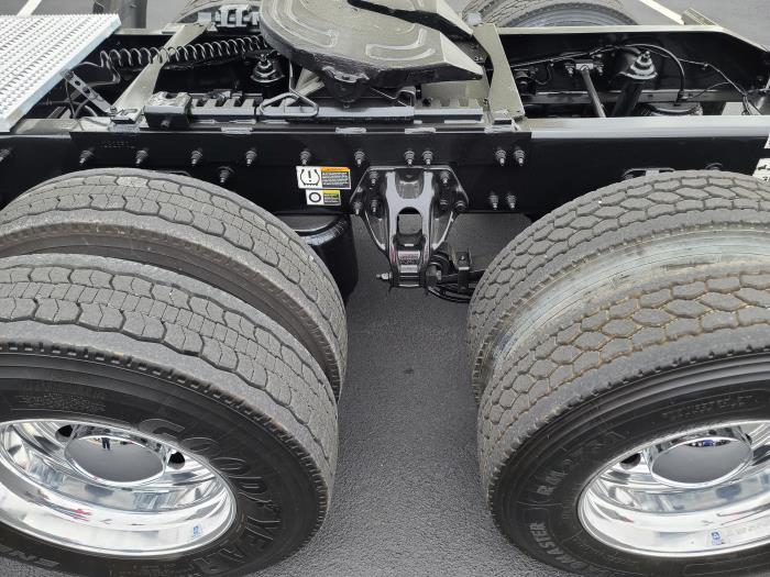 2021 Peterbilt 579-10