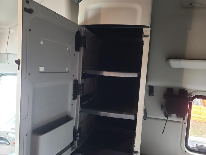 2021 Peterbilt 579-22