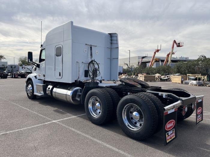 2022 Peterbilt 579-2