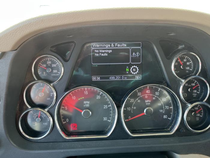 2022 Peterbilt 579-10