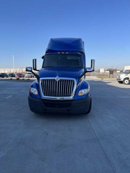 2022 International LT625-5