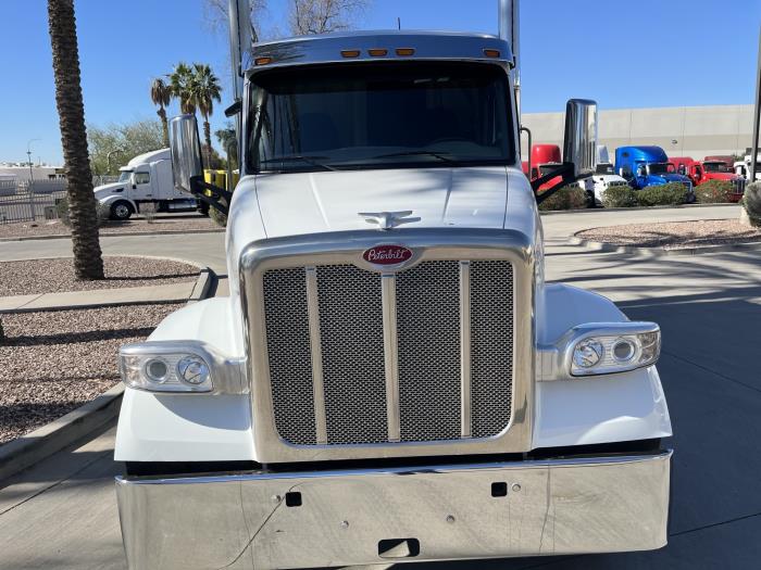 2021 Peterbilt 567-7