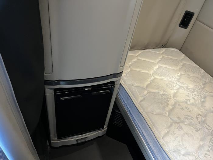 2021 Peterbilt 567-14