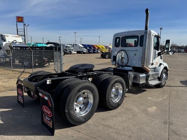 2021 Peterbilt 579-13
