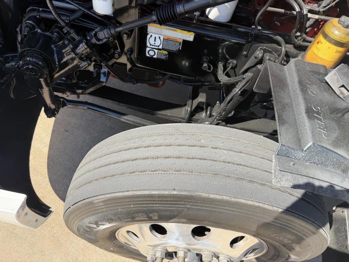 2022 Peterbilt 579-18