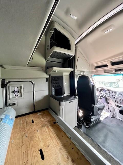 2022 Peterbilt 579-7