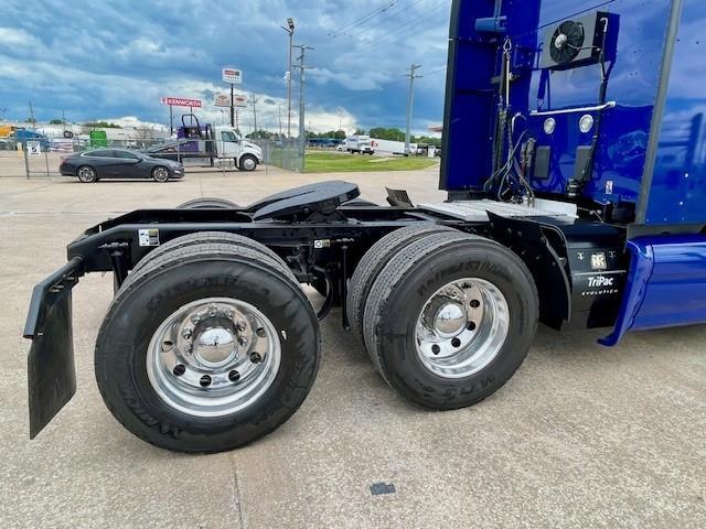 2022 Peterbilt 579-12