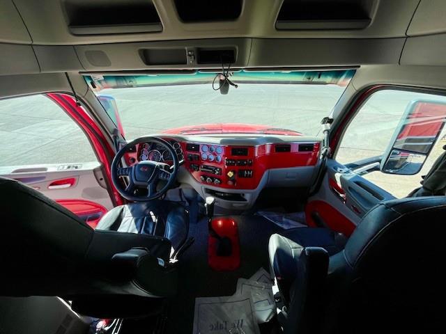 2021 Peterbilt 579-12