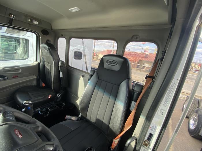 2020 Peterbilt 567-16