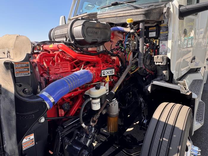 2023 Peterbilt 579-9