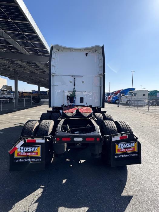 2023 Peterbilt 579-6