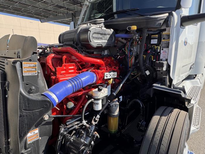 2023 Peterbilt 579-9