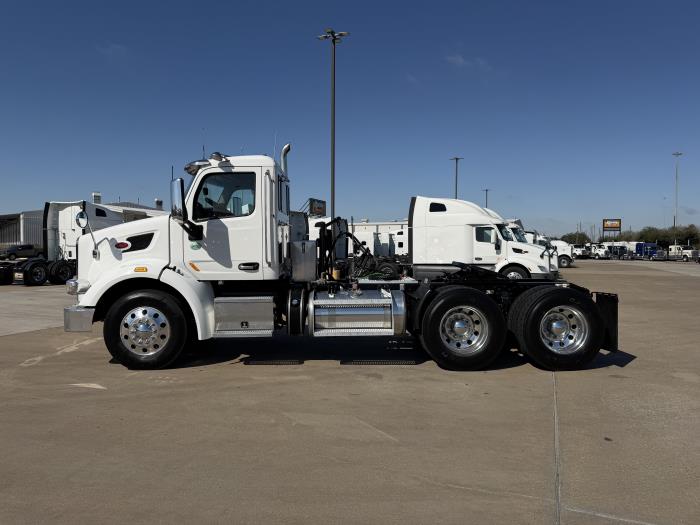 2020 Peterbilt 567-2