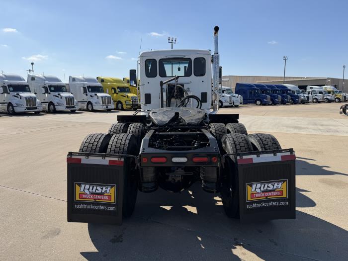 2020 Peterbilt 567-4