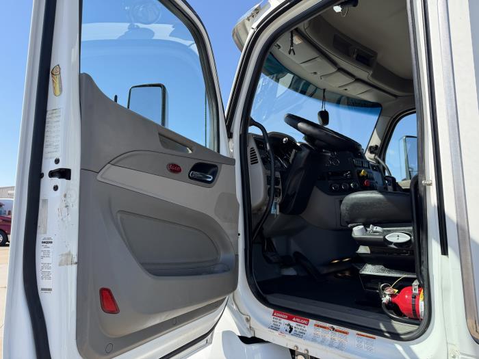 2020 Peterbilt 567-24