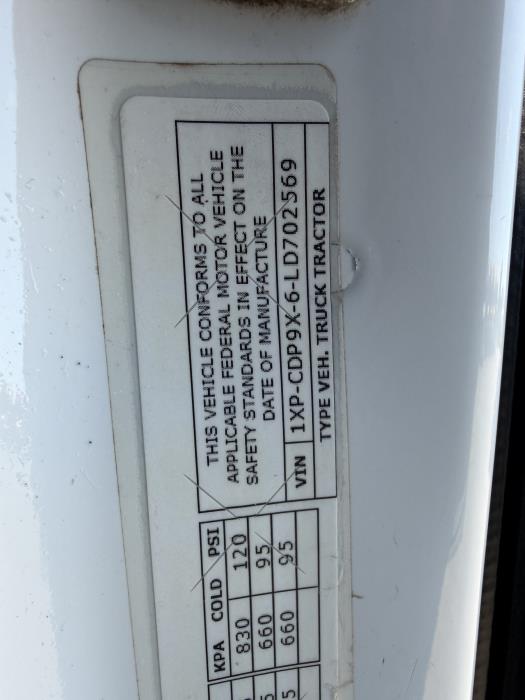 2020 Peterbilt 567-27