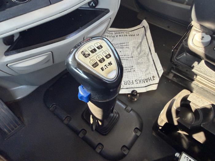 2020 Peterbilt 567-30