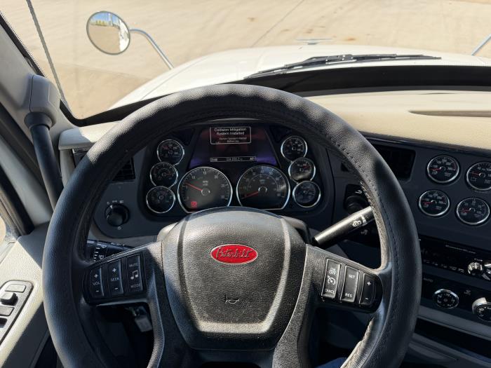 2020 Peterbilt 567-31