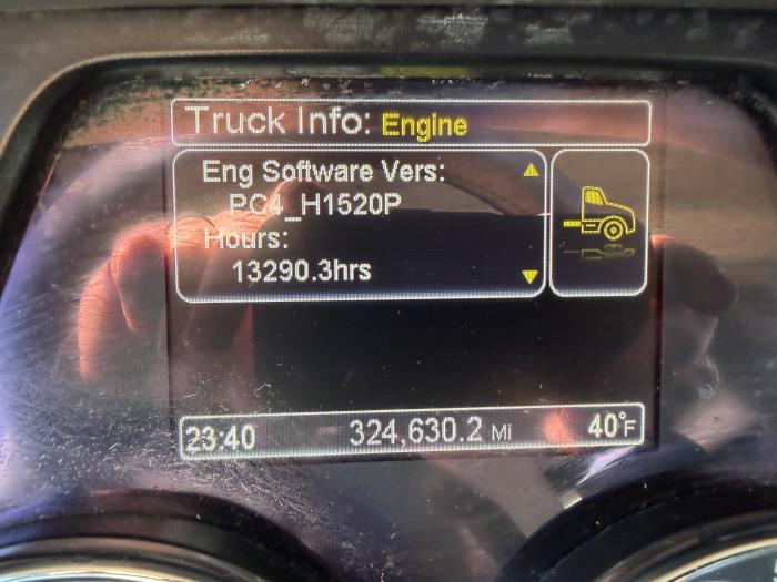 2020 Peterbilt 567-32