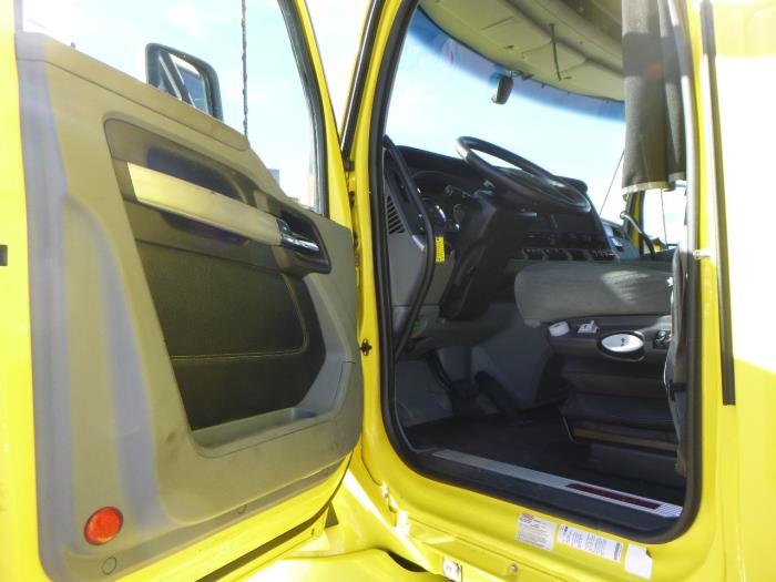 2021 Kenworth T680-11