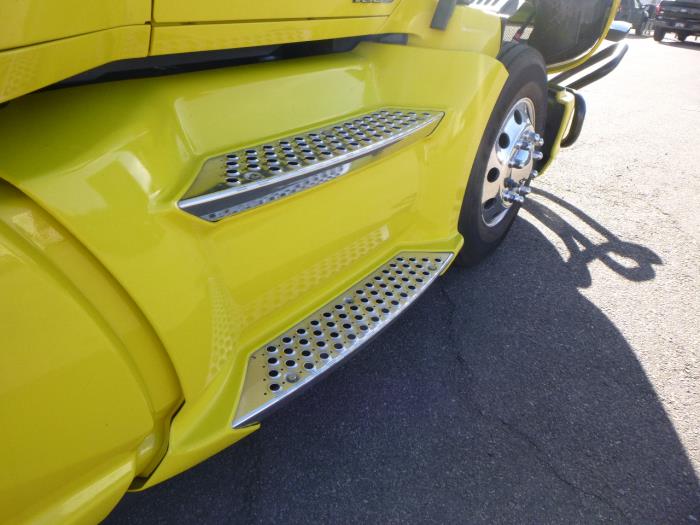 2021 Kenworth T680-29