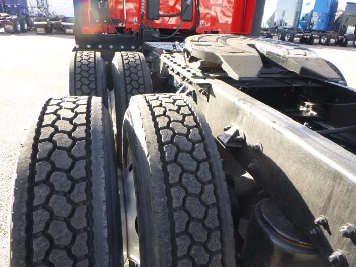 2021 Kenworth T680-27