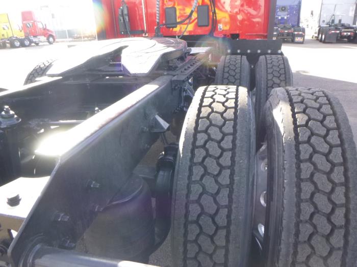 2021 Kenworth T680-29