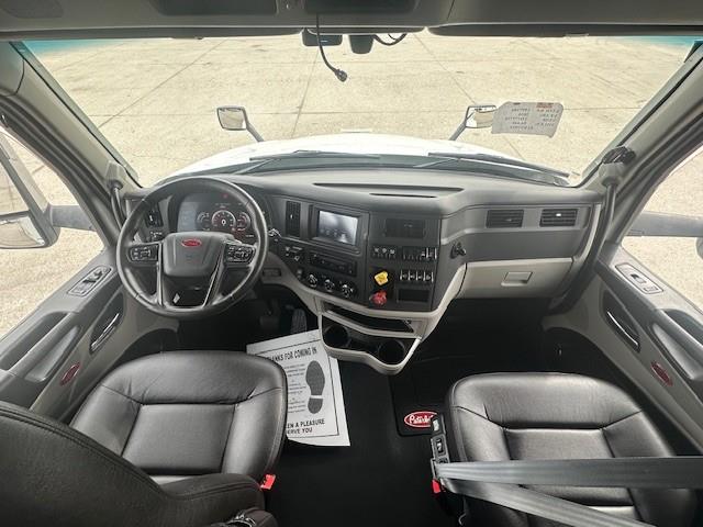 2026 Peterbilt 579-7