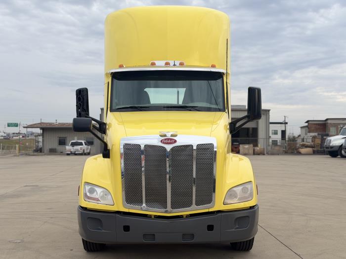 2021 Peterbilt 579-2