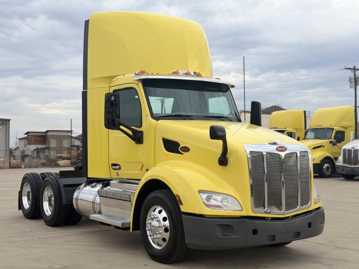 2021 Peterbilt 579-3