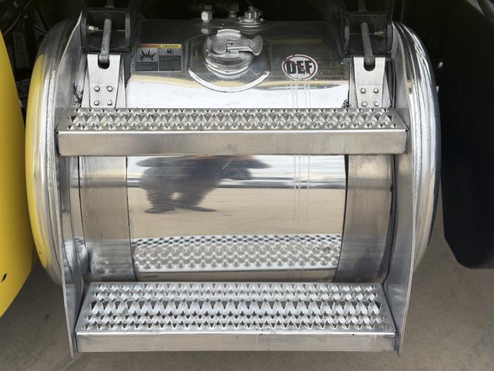 2021 Peterbilt 579-10