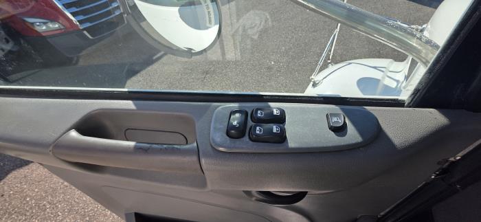 2020 Peterbilt 337-22