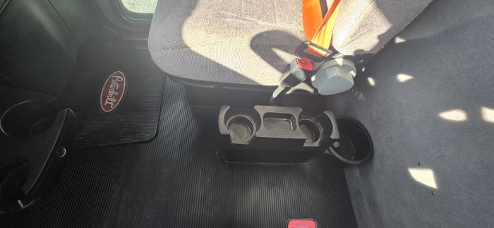 2020 Peterbilt 337-24