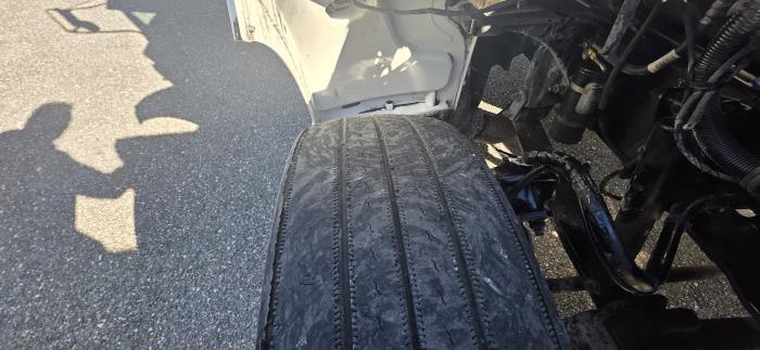 2020 Peterbilt 337-27