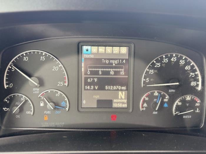 2021 Freightliner Cascadia-30