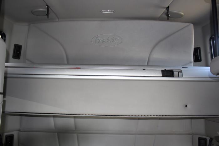 2023 Peterbilt 579-18