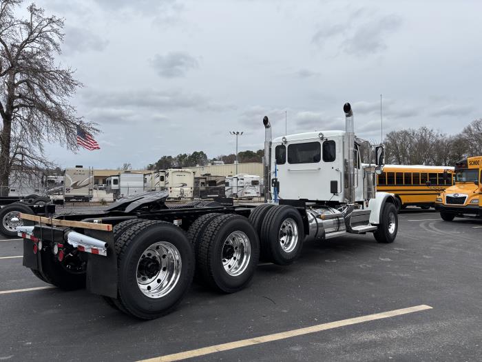 2027 Peterbilt 589-5