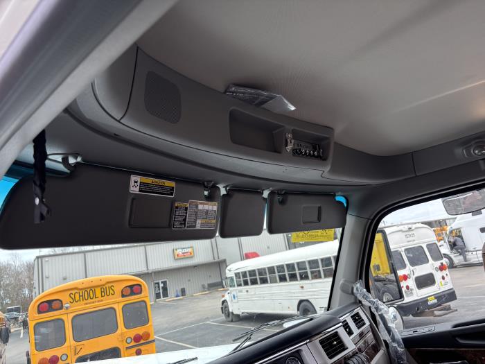 2027 Peterbilt 589-13