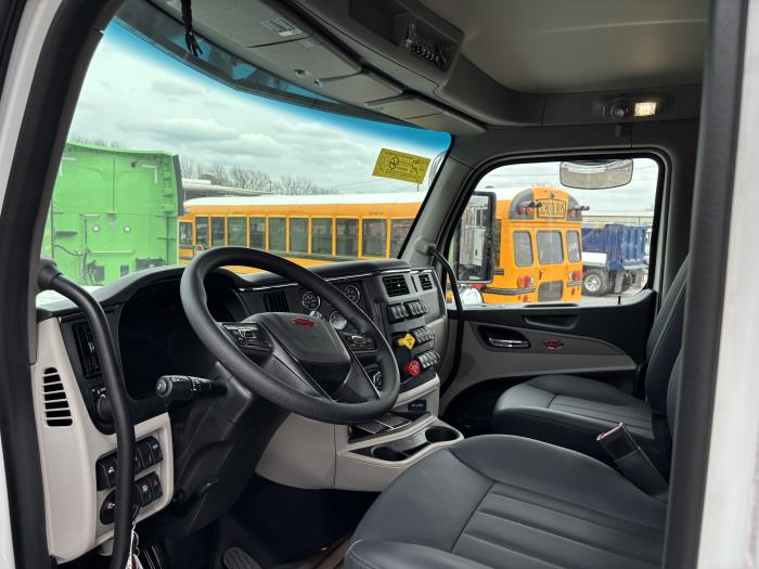 2027 Peterbilt 589-9