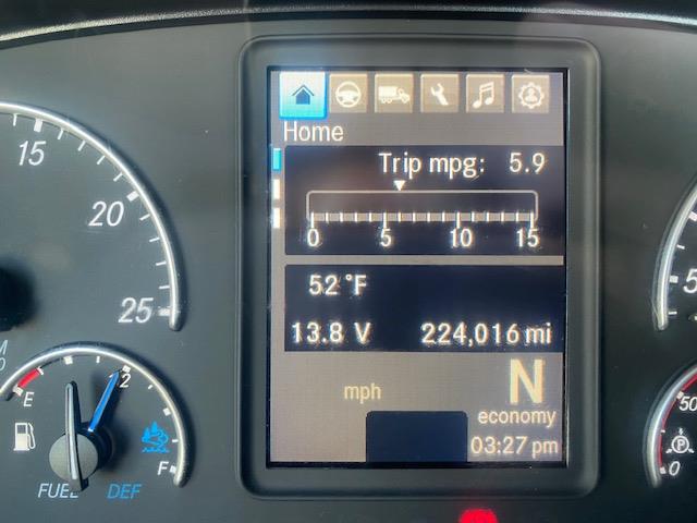 2020 Freightliner Cascadia-21