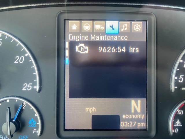 2020 Freightliner Cascadia-22