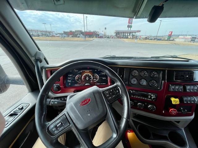 2022 Peterbilt 579-13