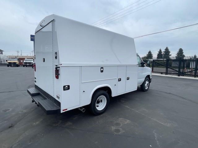 2026 Ford E-350-3