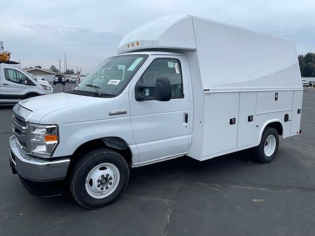 2026 Ford E-350-7