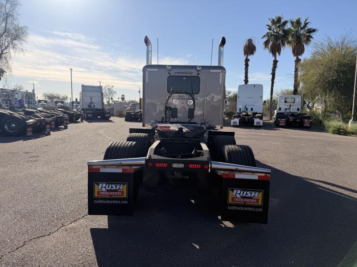 2021 Peterbilt 579-4