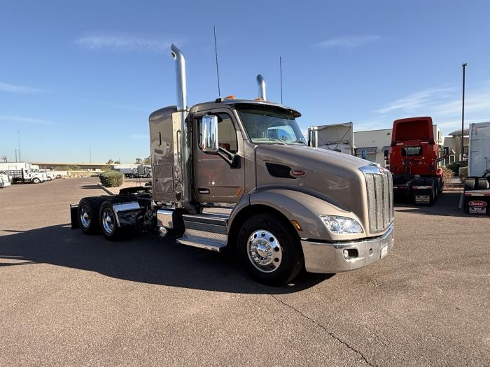 2021 Peterbilt 579-7