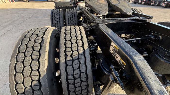 2022 Peterbilt 579-10