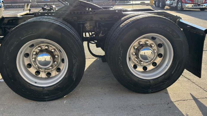 2022 Peterbilt 579-12